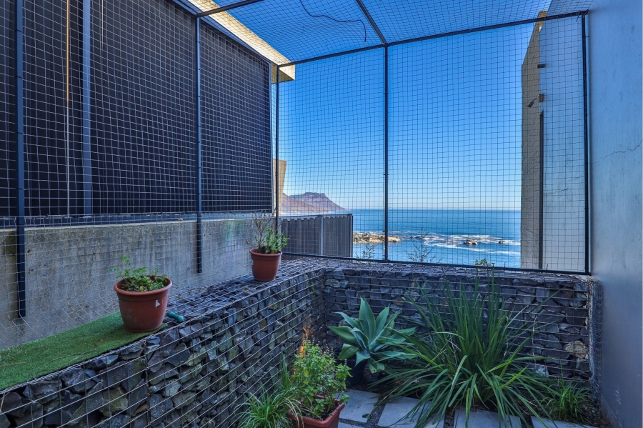 To Let 3 Bedroom Property for Rent in Clifton Western Cape